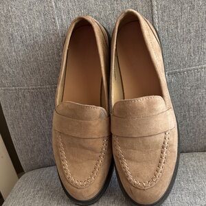 Women’s Tan Loafers
